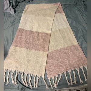 Gentle Fawn Cream Knit Scarf